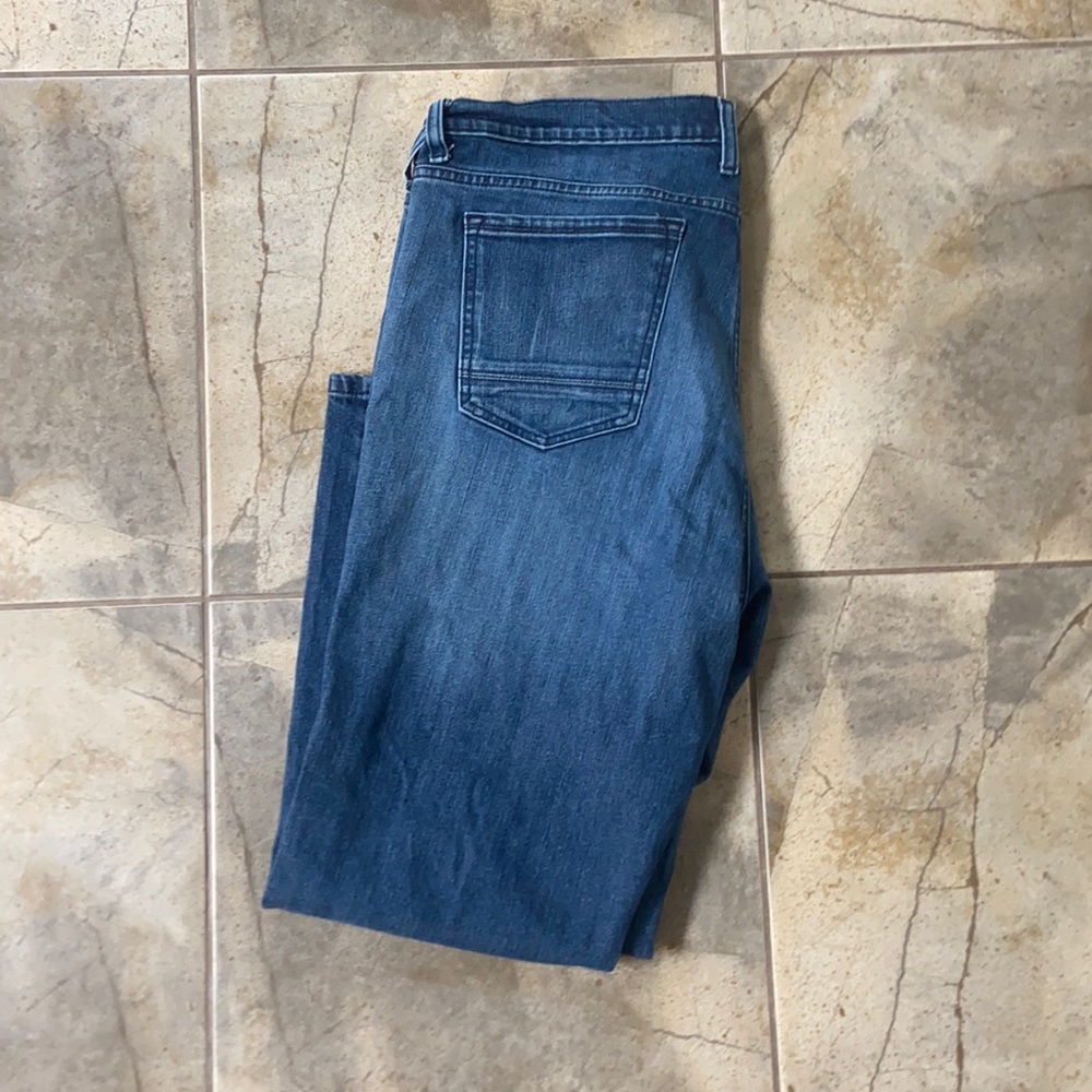 Kenneth Cole 40/30 men’s jeans